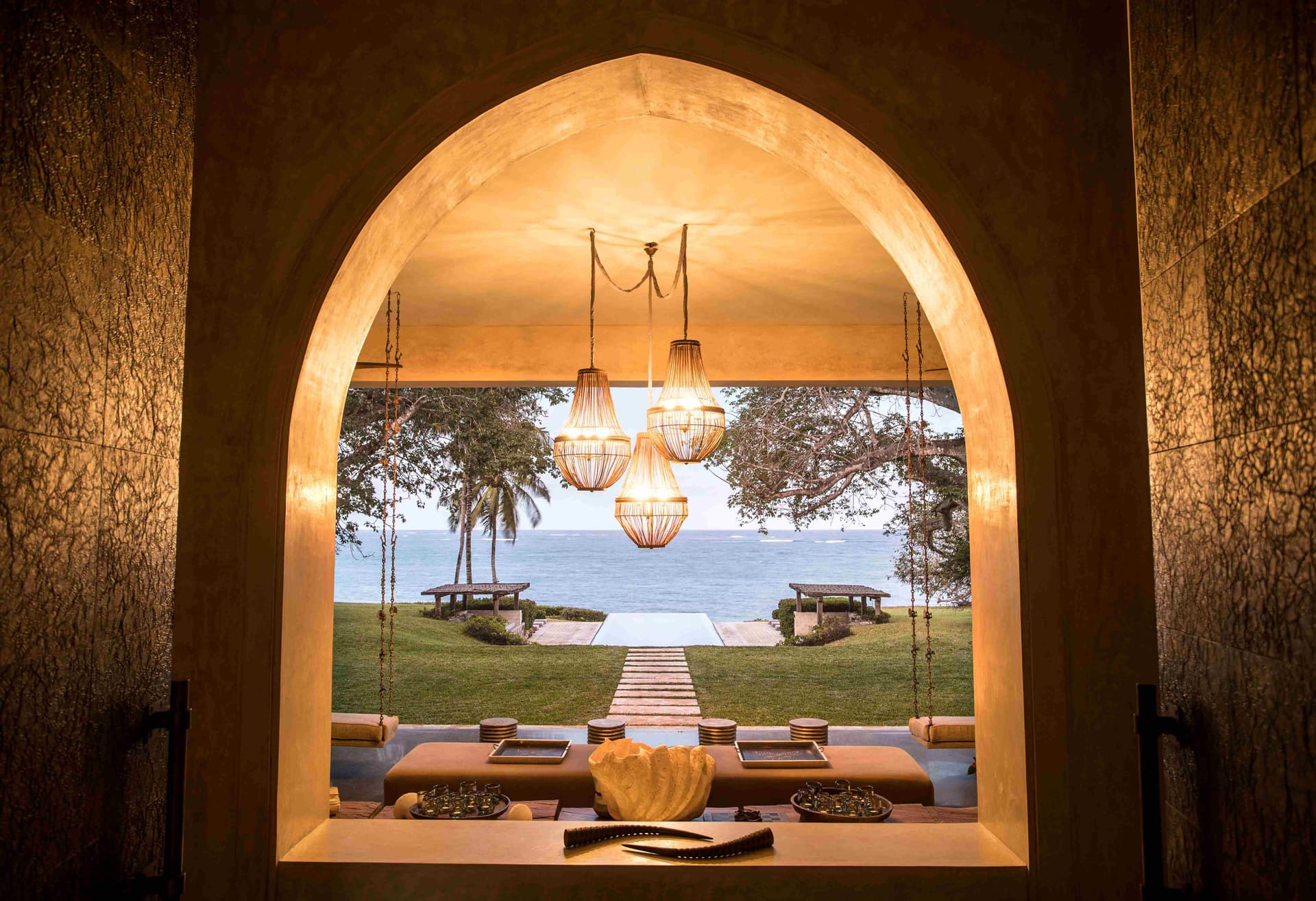 SavaraLuxe Tours & Travel